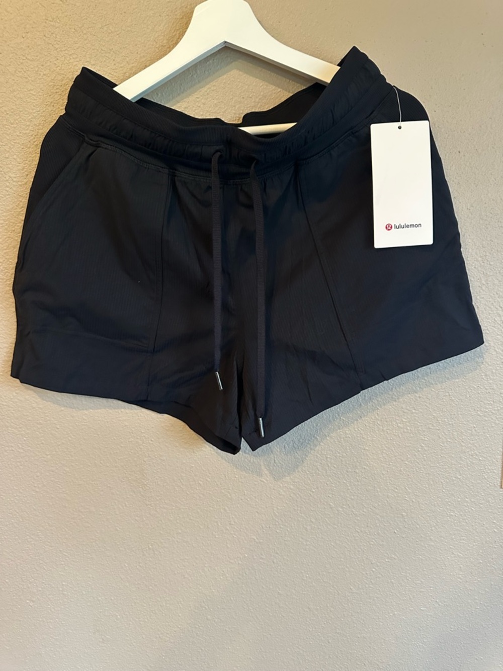 lululemon Dance Studio HR Short 3.5”